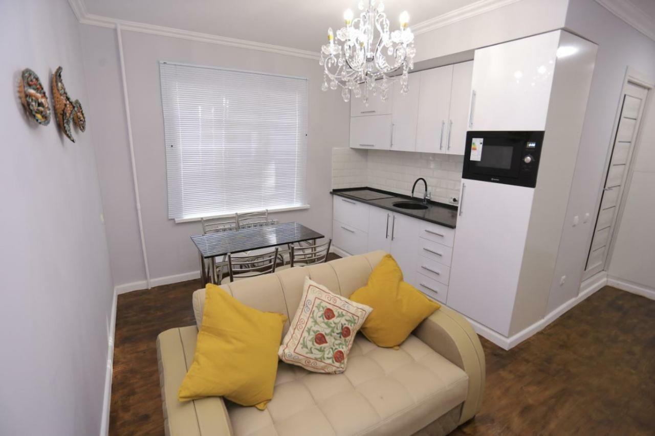 Luxury 2 Bedrooms Apartment Walking Distance From Gur-Emir Samarkand Exterior photo