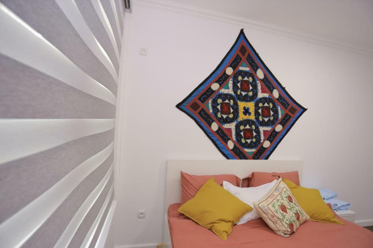 Luxury 2 Bedrooms Apartment Walking Distance From Gur-Emir Samarkand Exterior photo